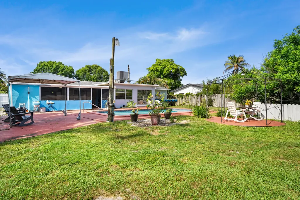5833 Fair Green Road West Palm Beach FL 33417