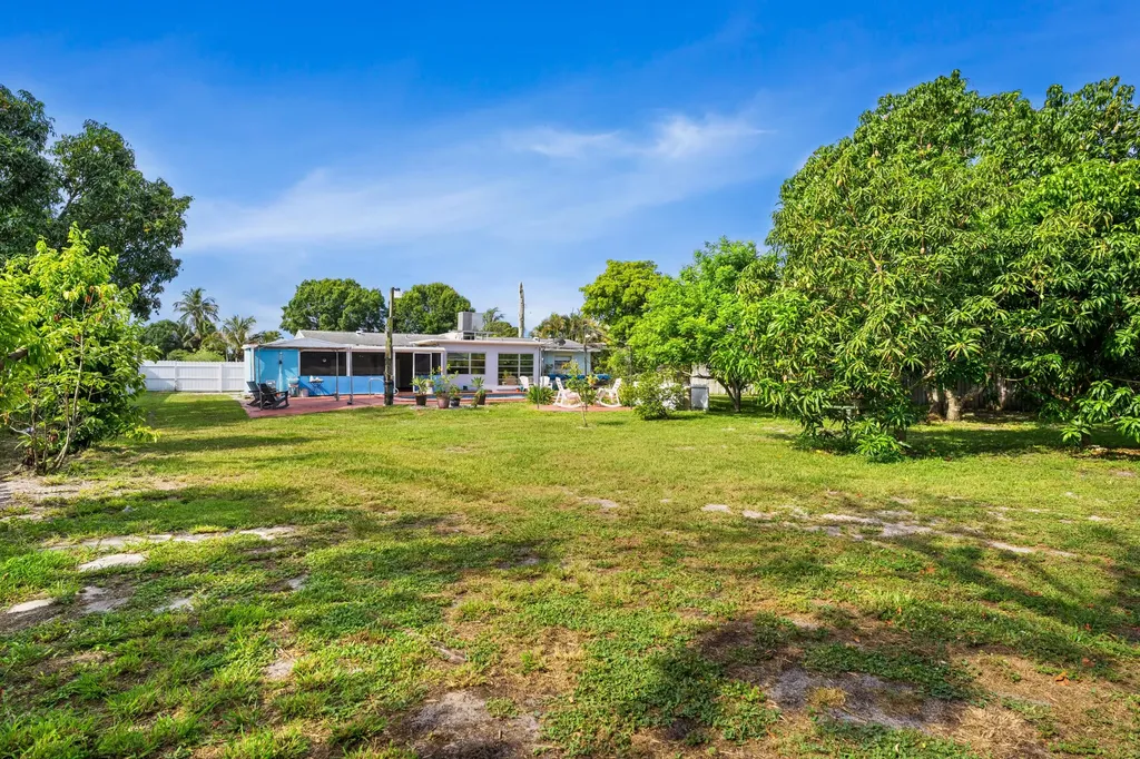 5833 Fair Green Road West Palm Beach FL 33417
