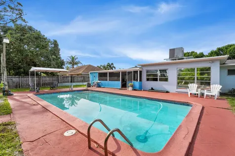 5833 Fair Green Road West Palm Beach FL 33417