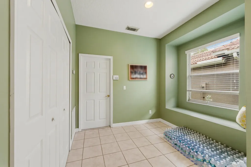 638 SW Treasure Cove Port St Lucie FL 34986
