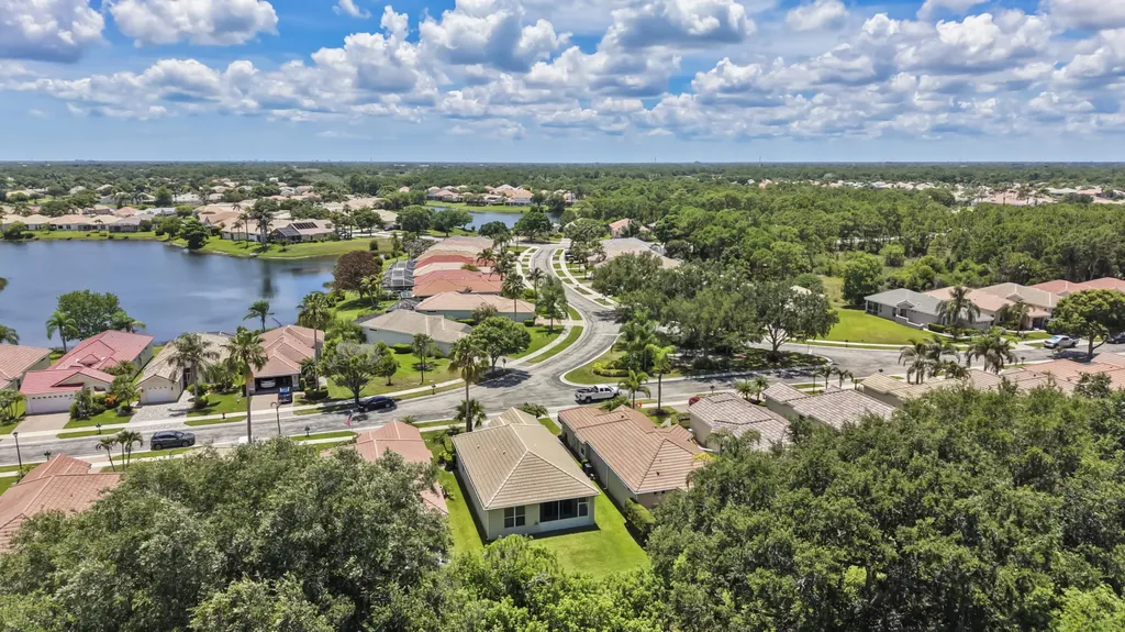 638 SW Treasure Cove Port St Lucie FL 34986
