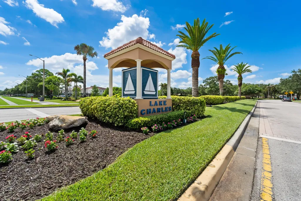 638 SW Treasure Cove Port St Lucie FL 34986