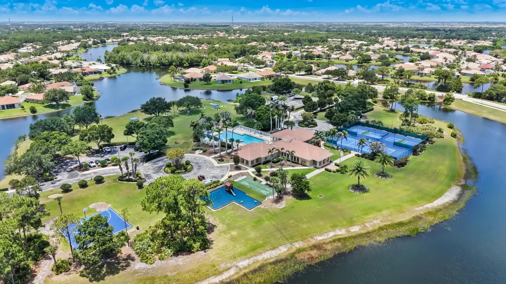 638 SW Treasure Cove Port St Lucie FL 34986