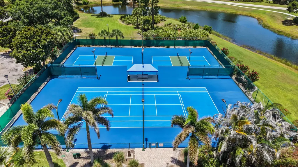 638 SW Treasure Cove Port St Lucie FL 34986