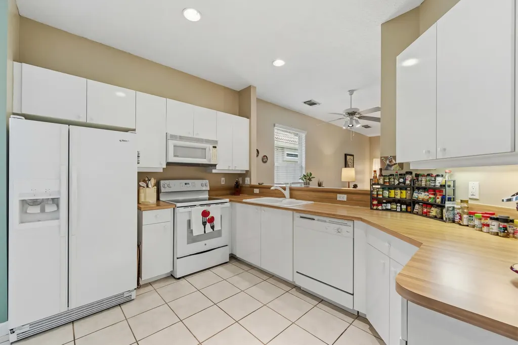 638 SW Treasure Cove Port St Lucie FL 34986