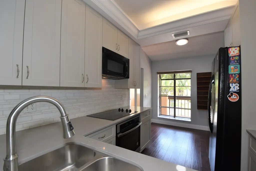 5087 Oakhill Lane Delray Beach FL 33484