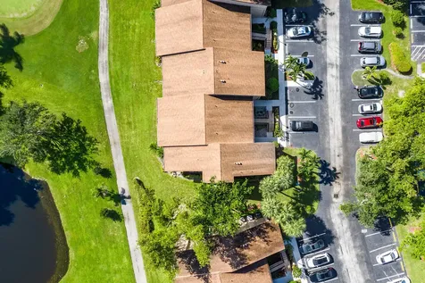 5087 Oakhill Lane Delray Beach FL 33484