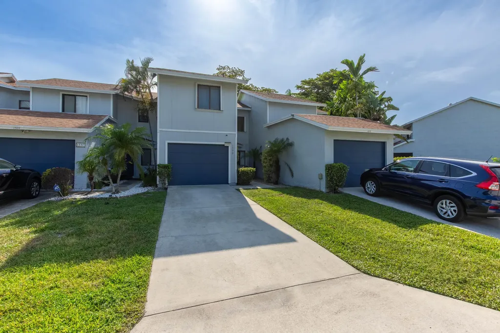1599 Woodbridge Lakes Circle West Palm Beach FL 33406