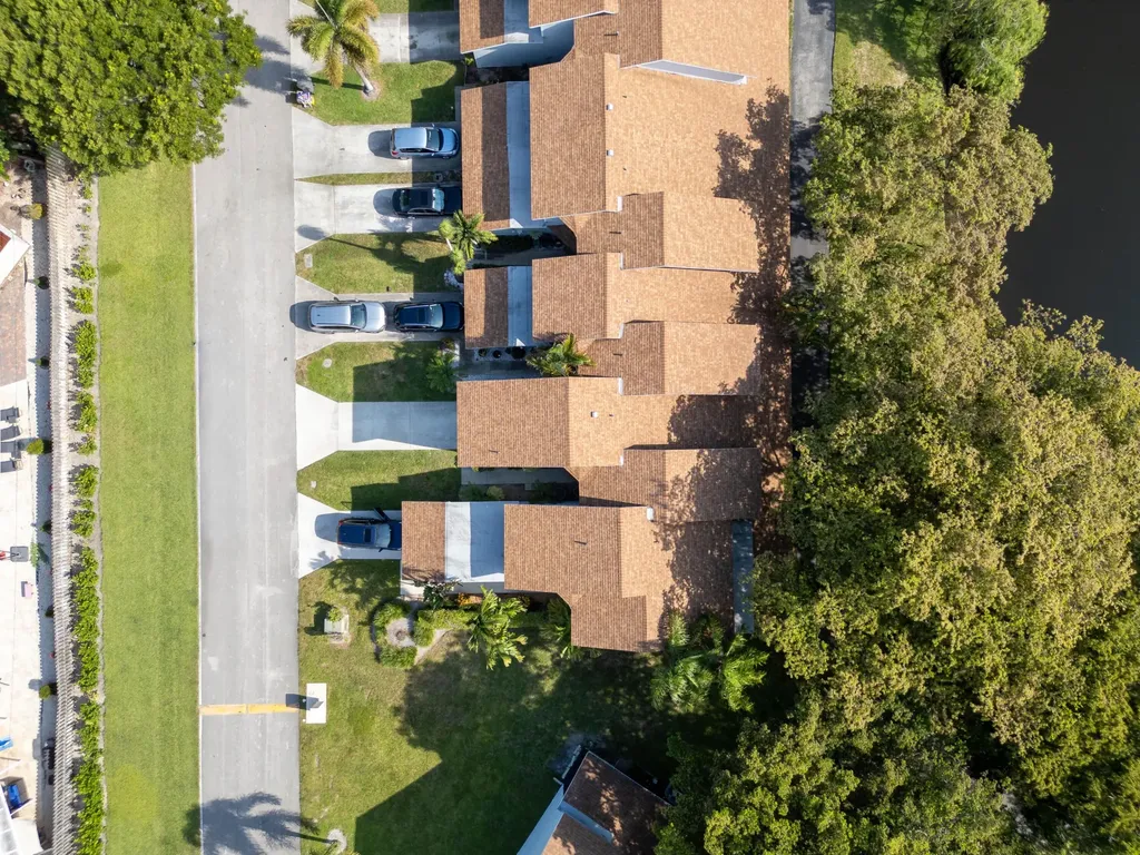 1599 Woodbridge Lakes Circle West Palm Beach FL 33406
