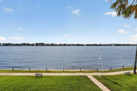 180 Yacht Club Way Hypoluxo FL 33462