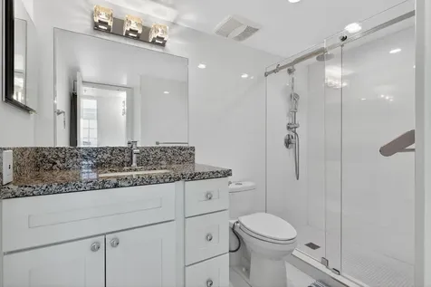 180 Yacht Club Way Hypoluxo FL 33462