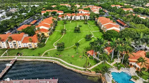 180 Yacht Club Way Hypoluxo FL 33462