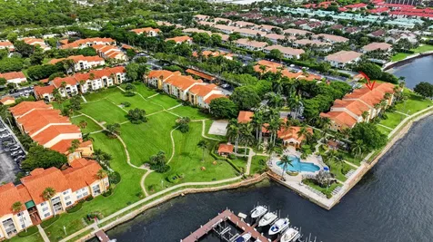 180 Yacht Club Way Hypoluxo FL 33462