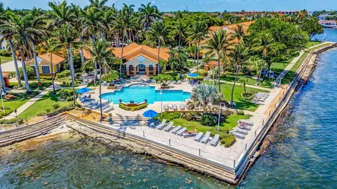 180 Yacht Club Way Hypoluxo FL 33462