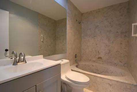 5087 Oakhill Lane Delray Beach FL 33484