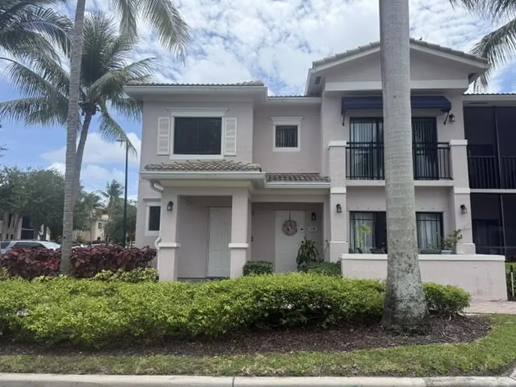 2804 Sarento Place Palm Beach Gardens FL 33410