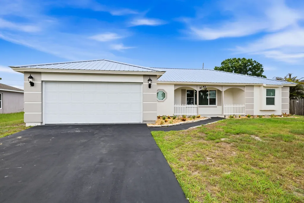 1051 SW Dubois Avenue Port St Lucie FL 34953