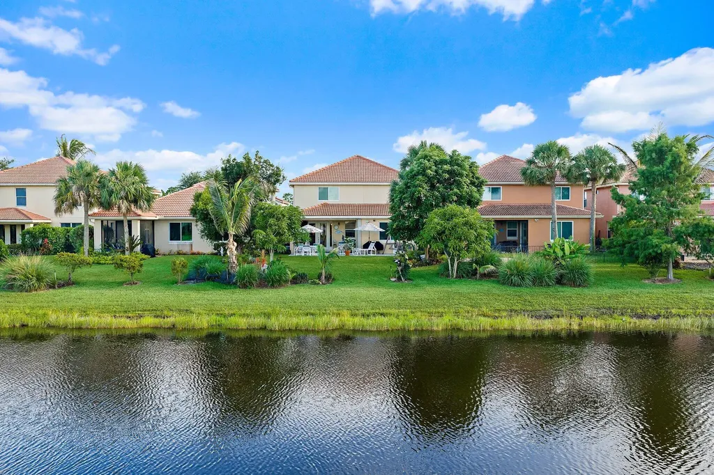 7835 SE Heritage Boulevard Hobe Sound FL 33455