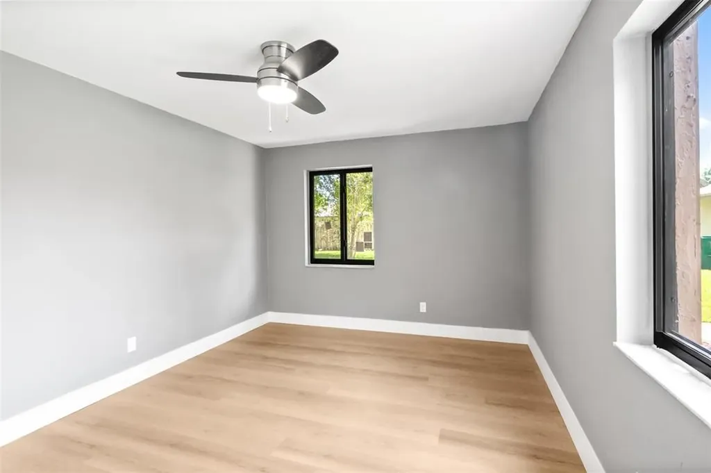 2146 Nova Village Drive Davie FL 33317