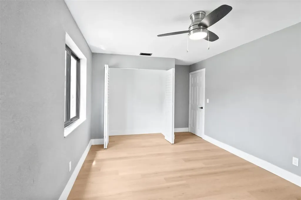 2146 Nova Village Drive Davie FL 33317