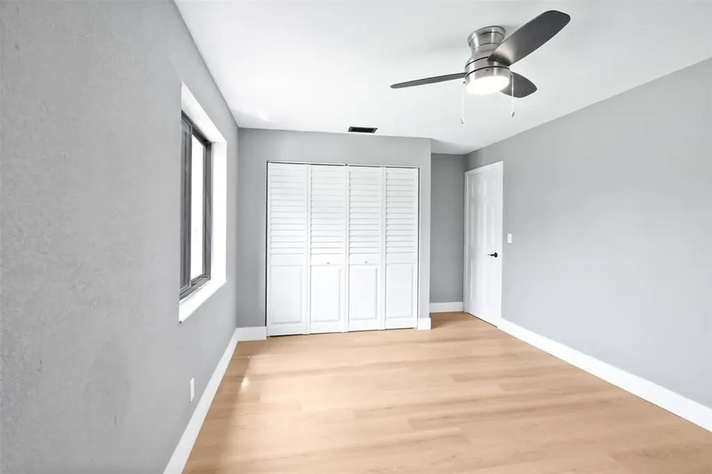 2146 Nova Village Drive Davie FL 33317