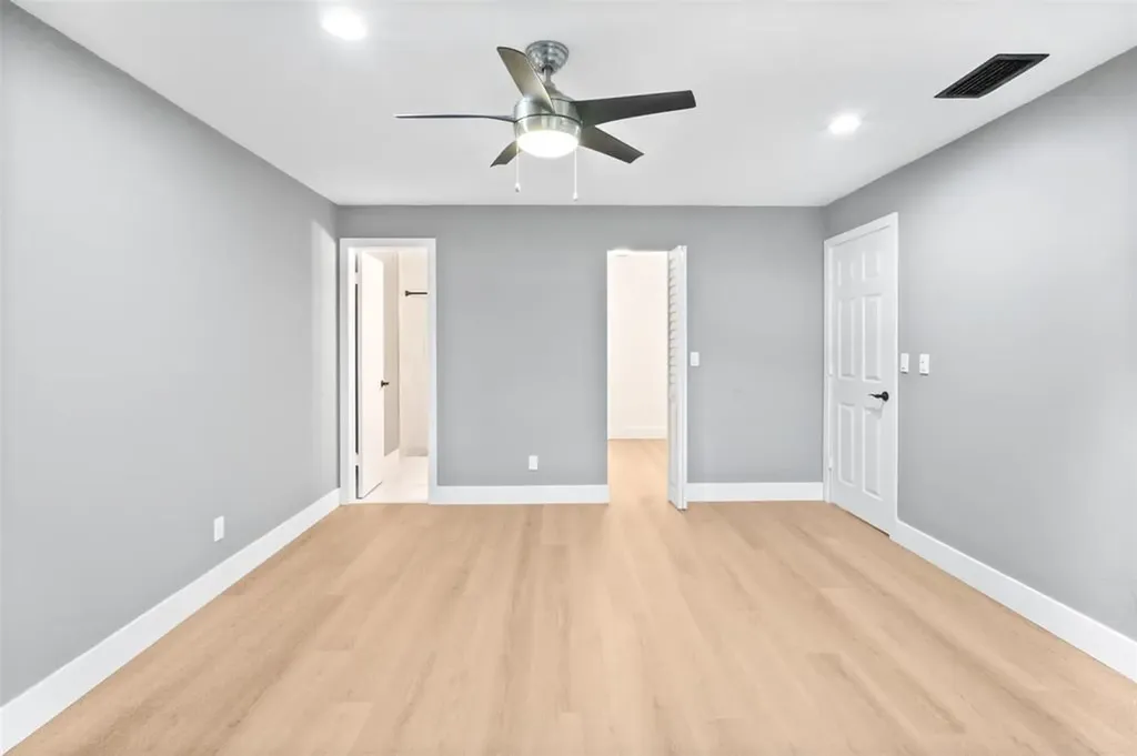 2146 Nova Village Drive Davie FL 33317