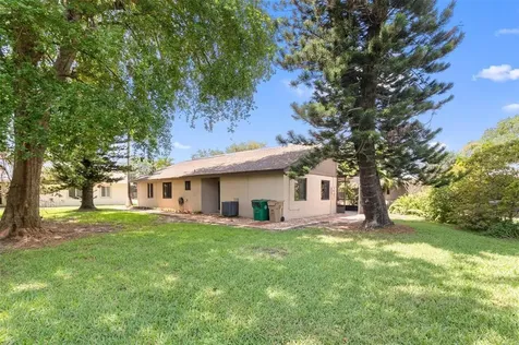 2146 Nova Village Drive Davie FL 33317