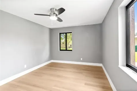 2146 Nova Village Drive Davie FL 33317