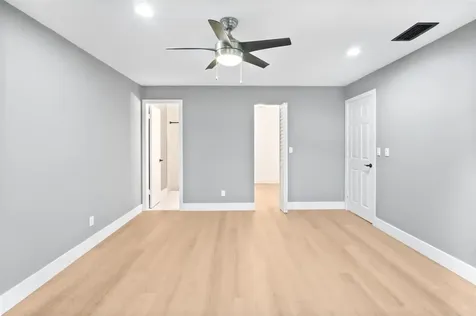 2146 Nova Village Drive Davie FL 33317