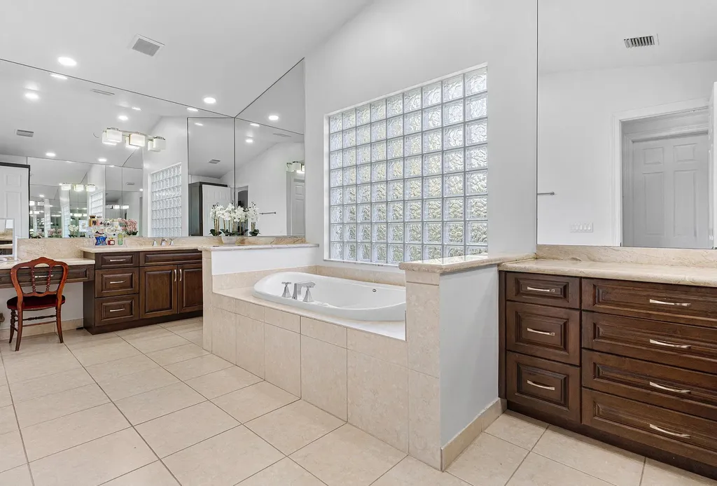 11030 Misty Ridge Way Boynton Beach FL 33473