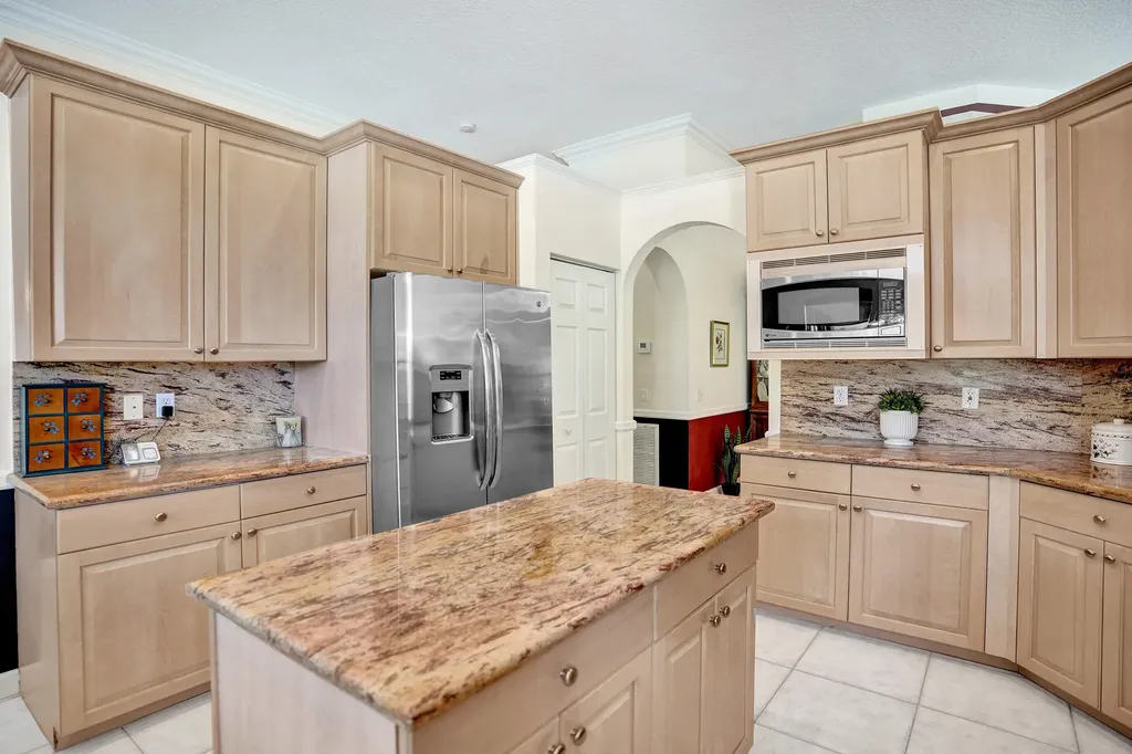 1756 NW 124th Way Coral Springs FL 33071