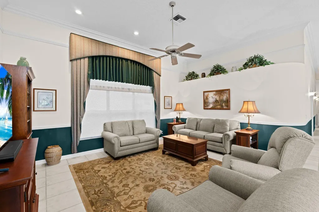 1756 NW 124th Way Coral Springs FL 33071