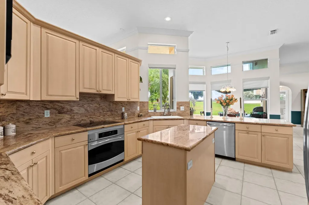 1756 NW 124th Way Coral Springs FL 33071