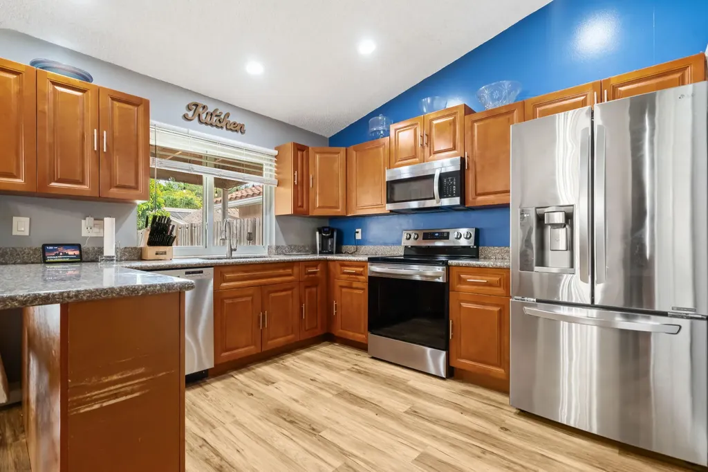 2696 NW 94th Avenue Coral Springs FL 33065