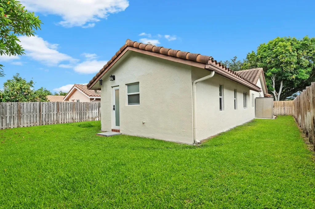 2696 NW 94th Avenue Coral Springs FL 33065