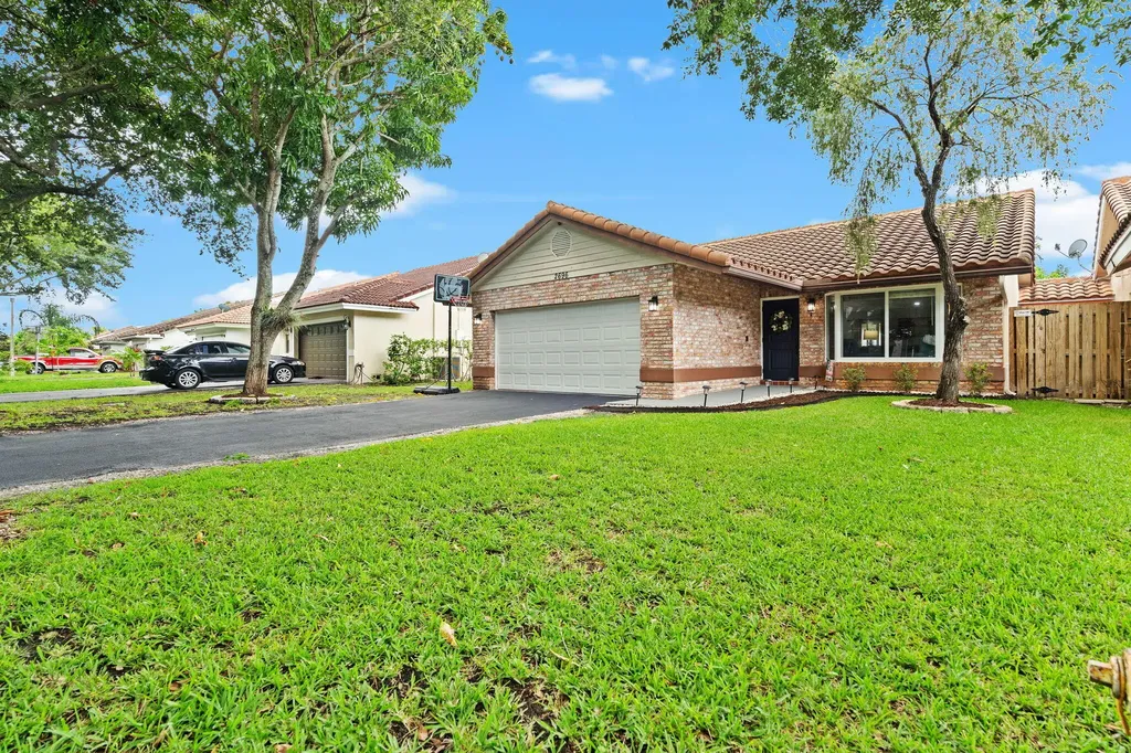 2696 NW 94th Avenue Coral Springs FL 33065