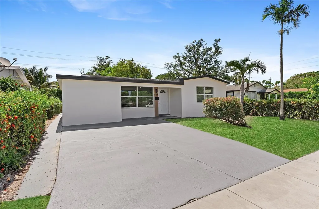 824 S F Street Lake Worth FL 33460