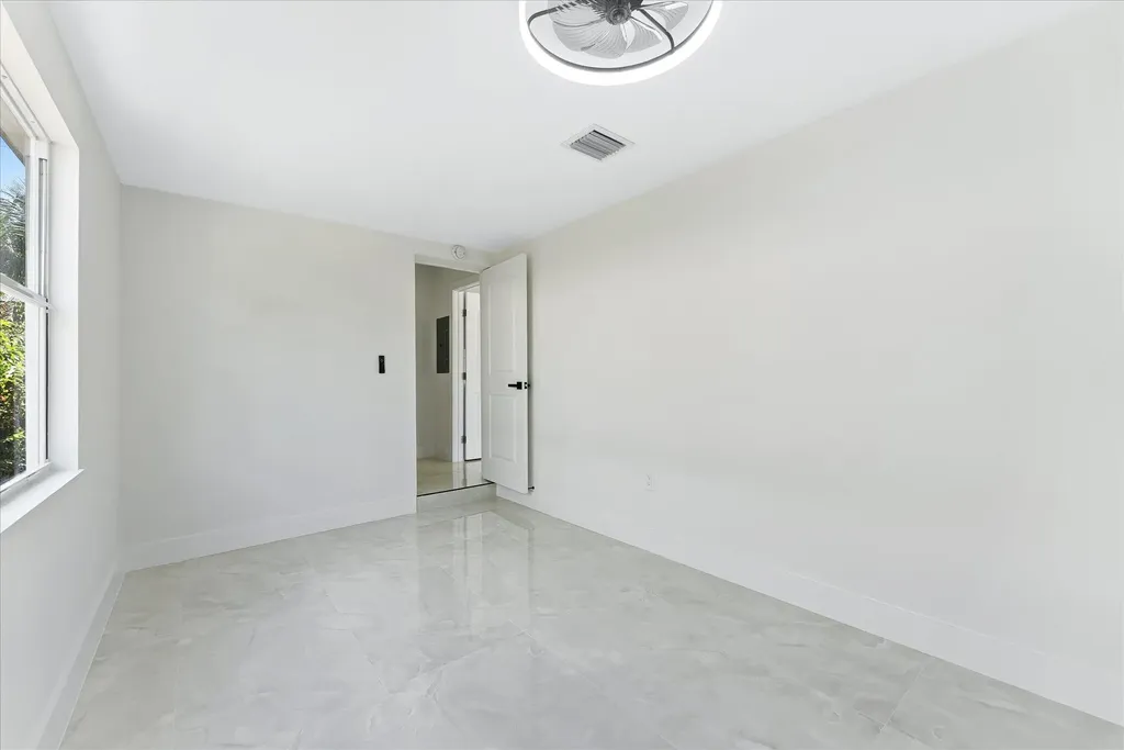824 S F Street Lake Worth FL 33460