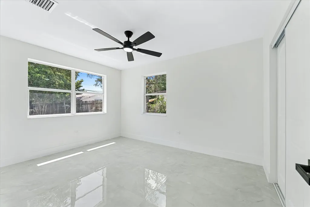824 S F Street Lake Worth FL 33460