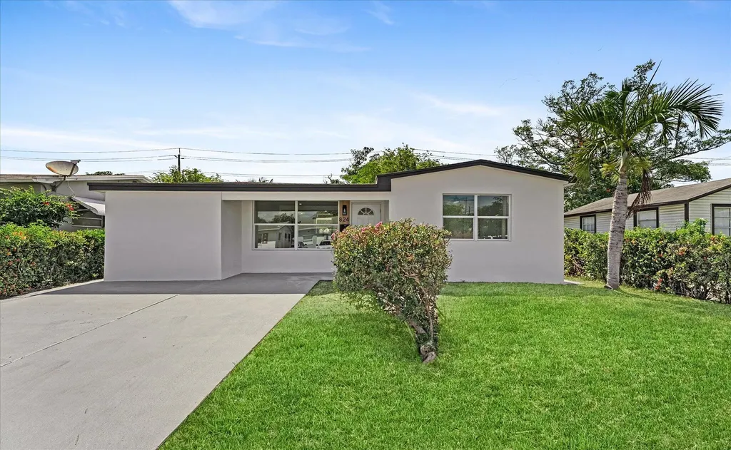 824 S F Street Lake Worth FL 33460