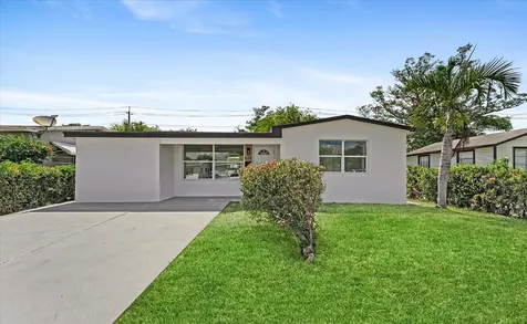 824 S F Street Lake Worth FL 33460