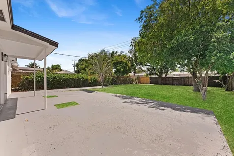 824 S F Street Lake Worth FL 33460