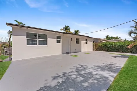 824 S F Street Lake Worth FL 33460