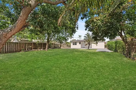 824 S F Street Lake Worth FL 33460