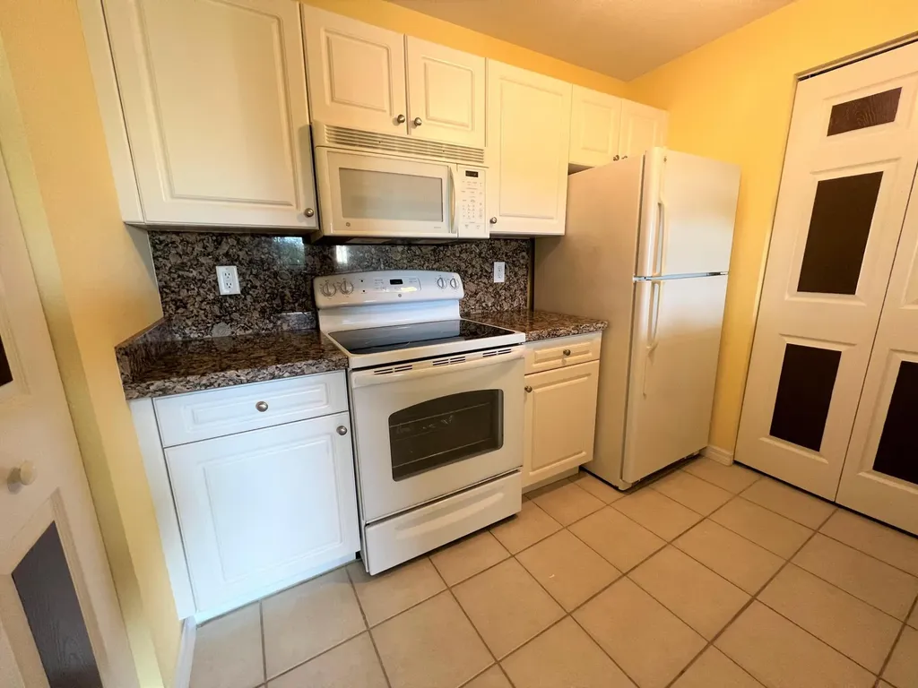 2814 Grande Parkway Palm Beach Gardens FL 33410