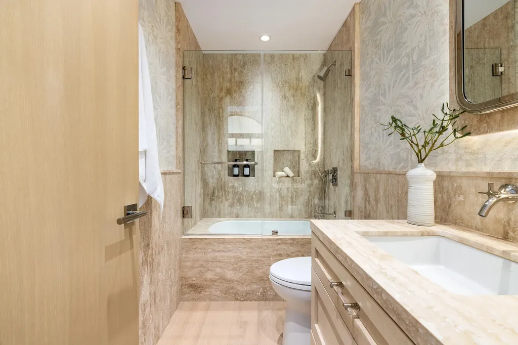 260 Everglade Avenue Palm Beach FL 33480