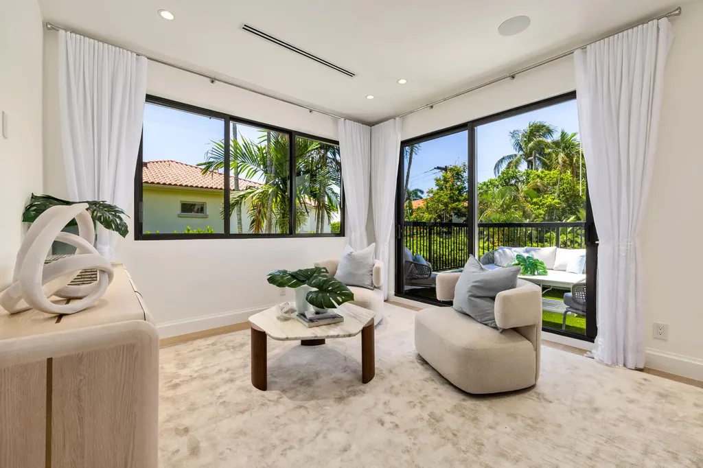 260 Everglade Avenue Palm Beach FL 33480
