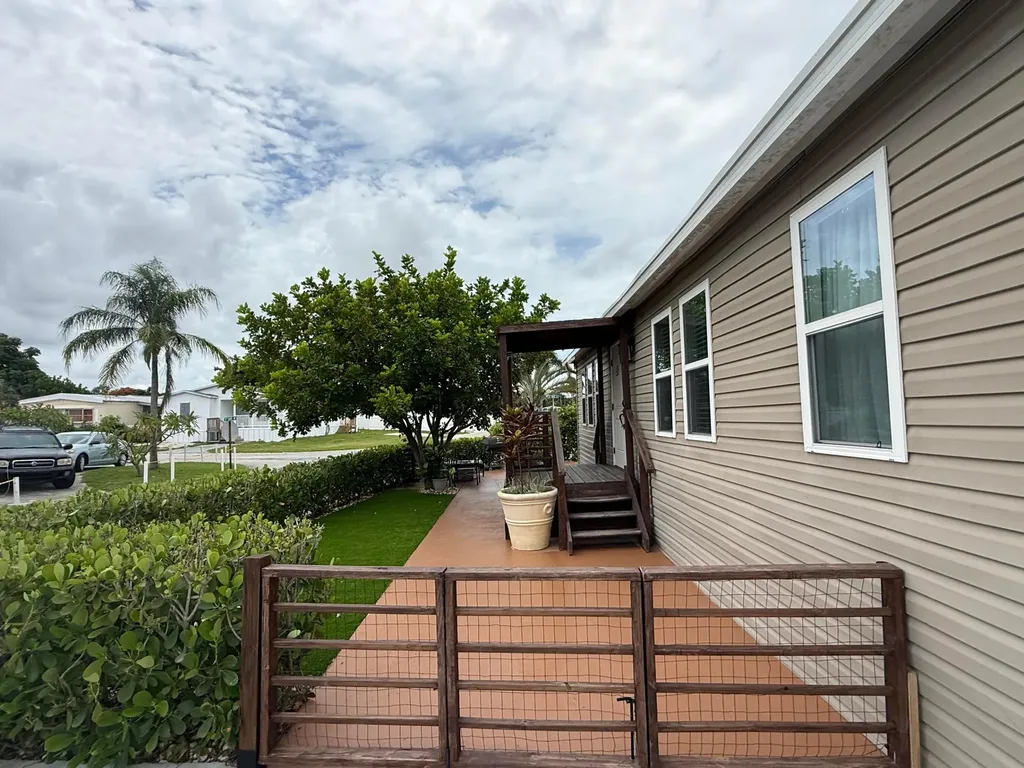 4311 Okeechobee Boulevard West Palm Beach FL 33409
