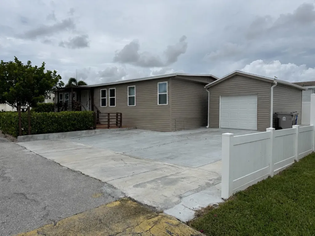 4311 Okeechobee Boulevard West Palm Beach FL 33409