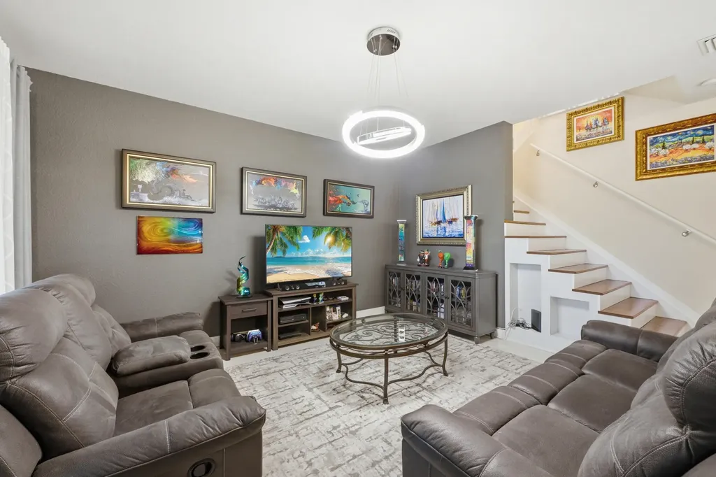 5673 NW 117th Avenue Coral Springs FL 33076